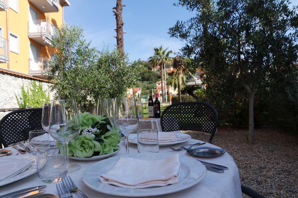 Hotel Villa San Giuseppe San Bartolomeo Al Mare Εξωτερικό φωτογραφία