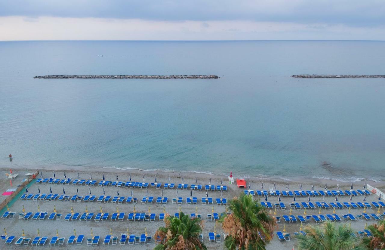 Hotel Villa San Giuseppe San Bartolomeo Al Mare Εξωτερικό φωτογραφία